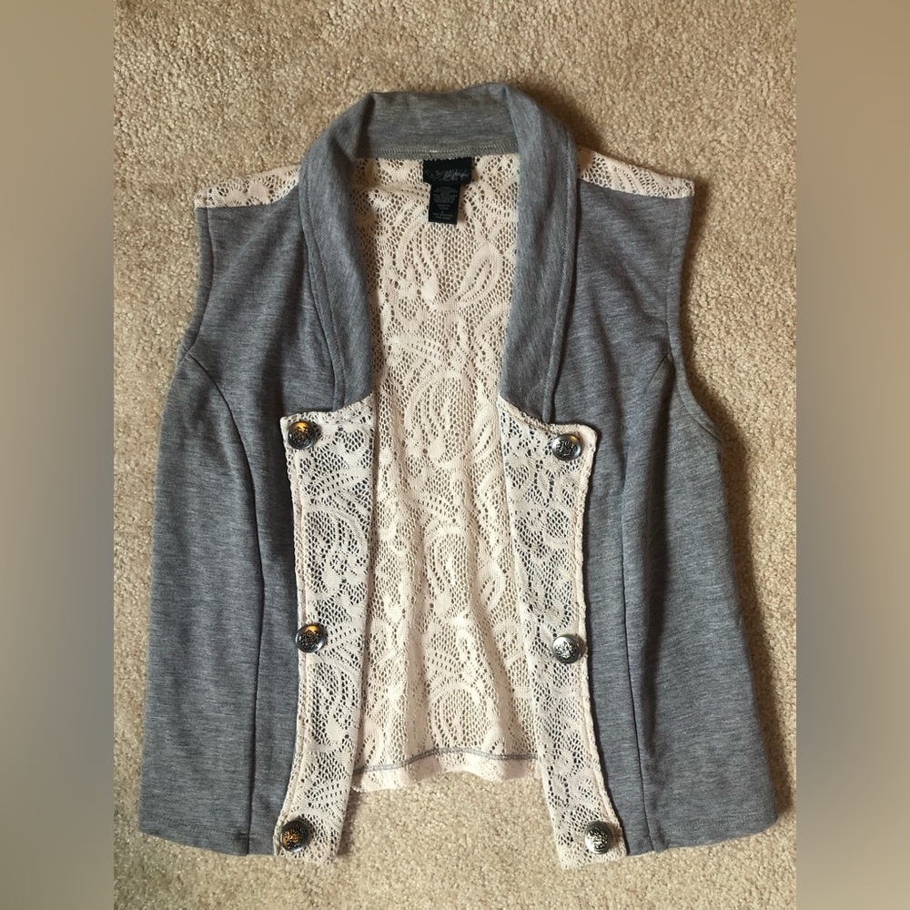 Daytrip vest. Size L